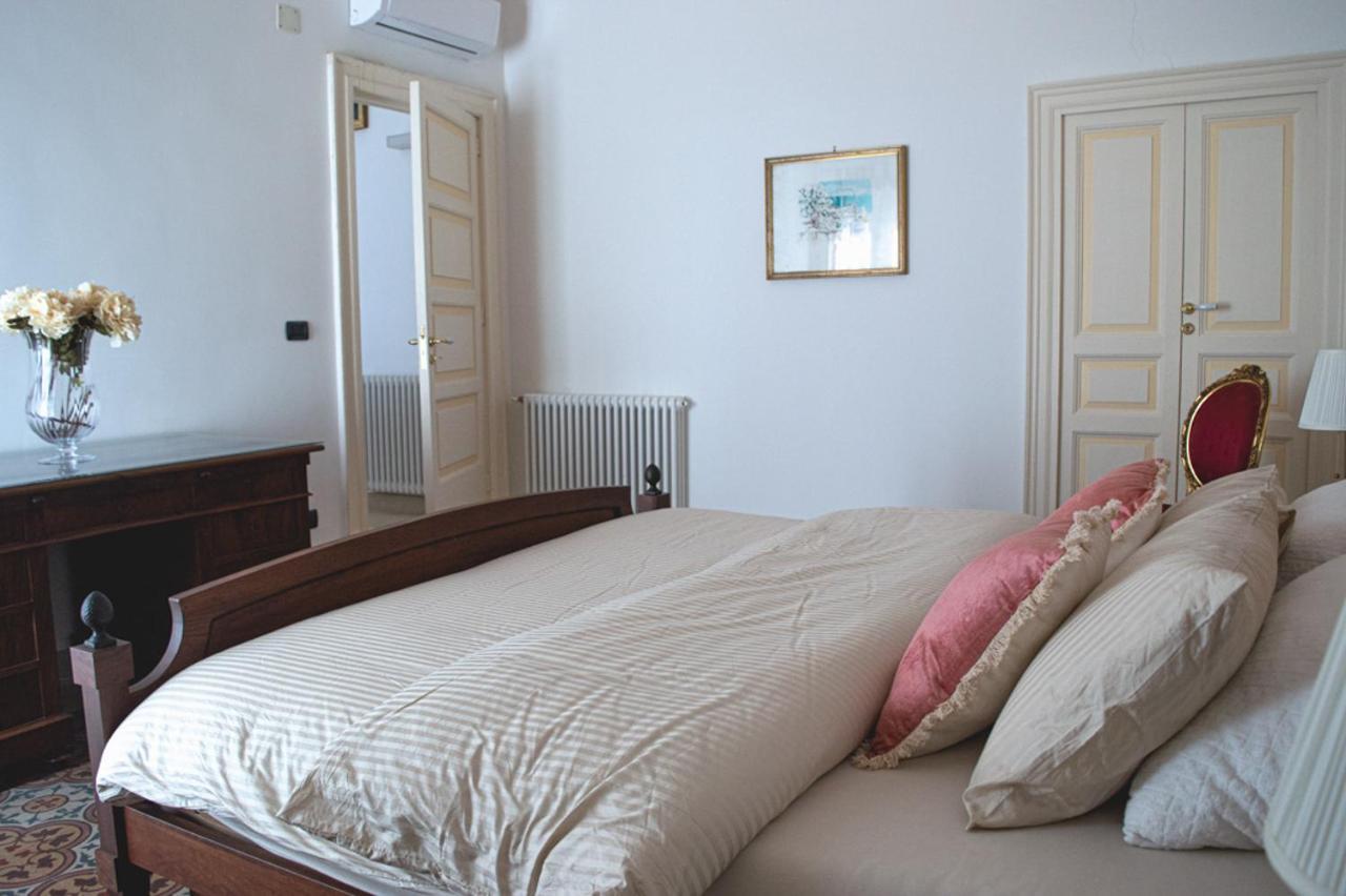 Santa Domenica Guest House Catania Bagian luar foto